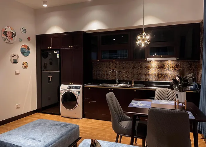 High-Ser Apt W Greenview, Projector And 2Br Incenter - So Warmly And Spacious